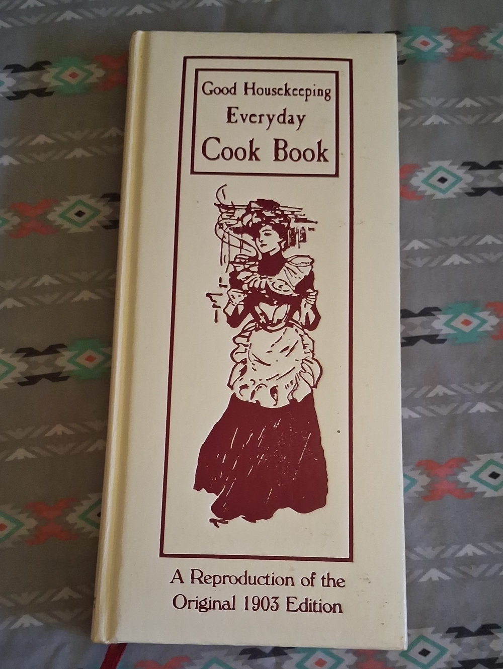 Good Housekeeping Everyday Cook Book - Cream & Burgundy Hardcover